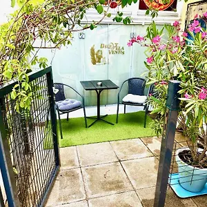 Emily Deluxe Superior 5 Star Apartment, Your Piece Of Heaven With Sea & Park View Apartment